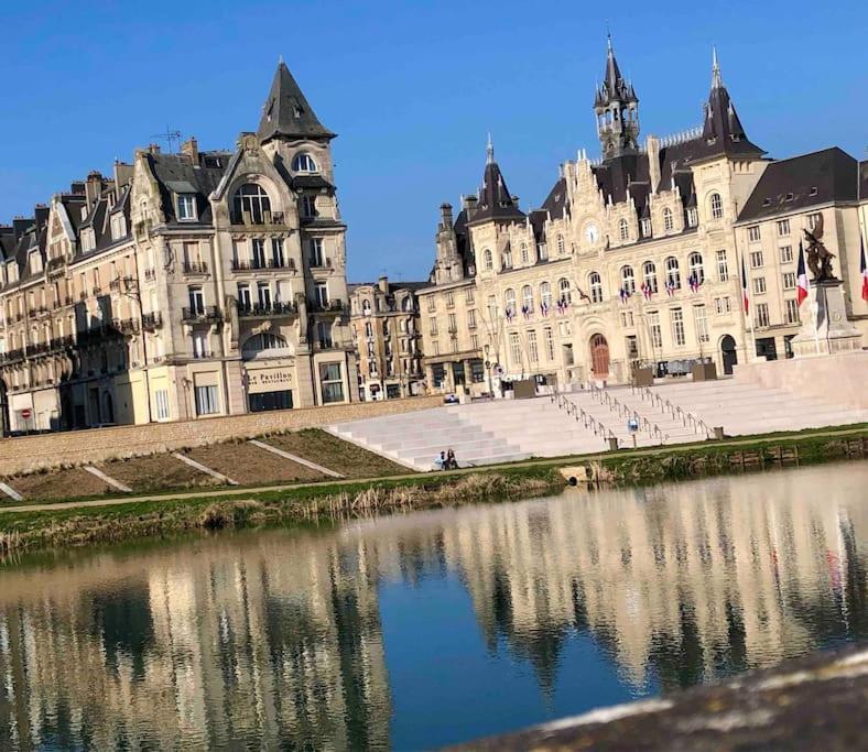 La Suite 7 Gite Urbain Charleville-Mézières Zewnętrze zdjęcie