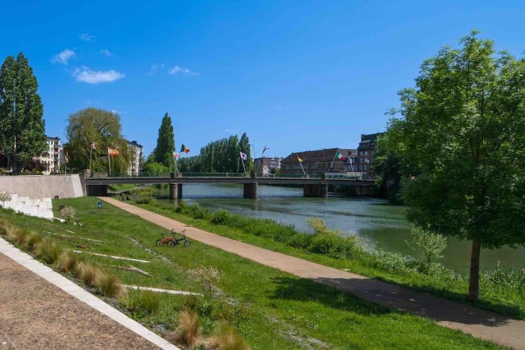 La Suite 7 Gite Urbain Charleville-Mézières Zewnętrze zdjęcie